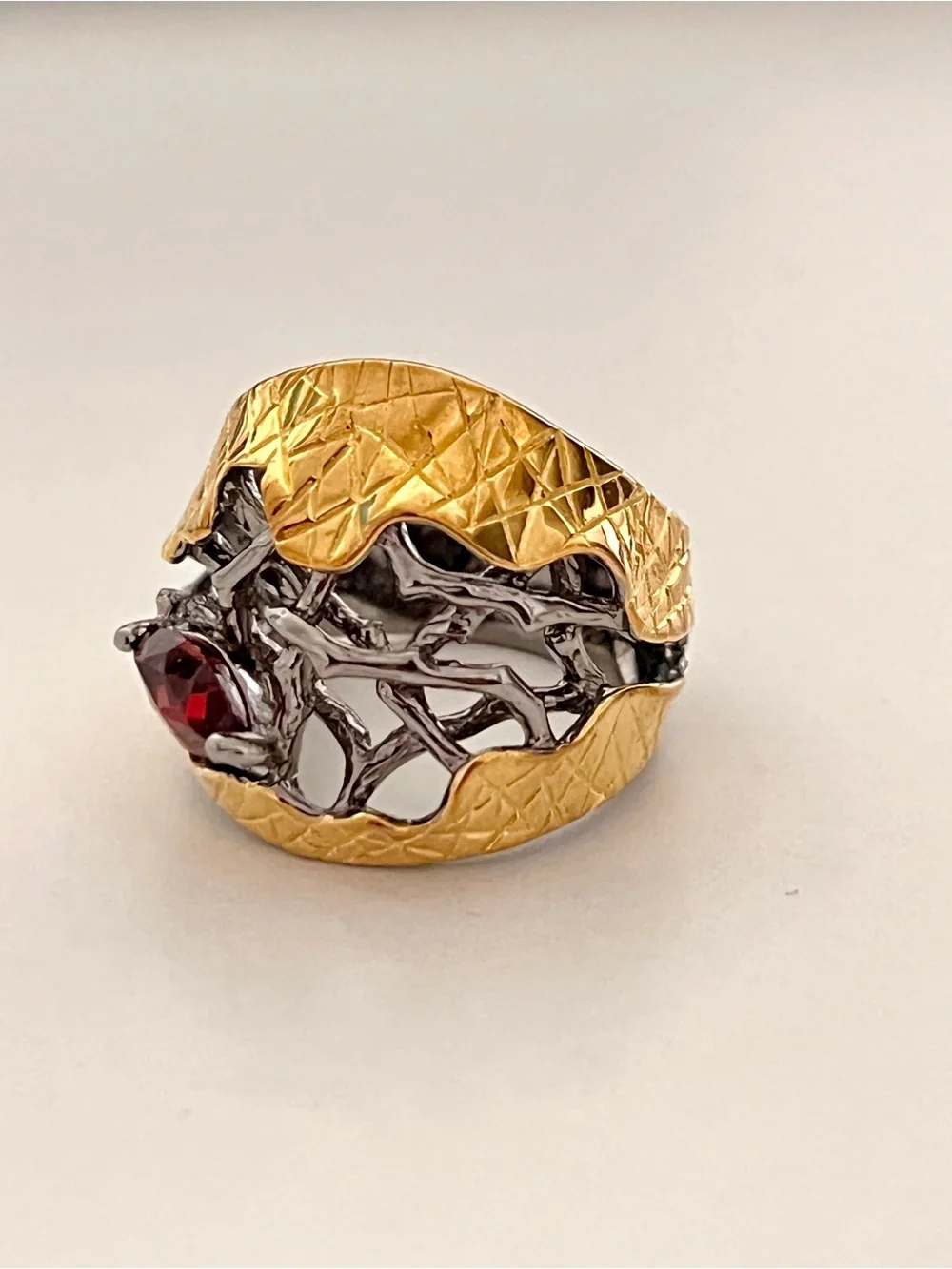 Rhodium Plated 925 Sterling Silver Statement Ring Approx Sz 6.5